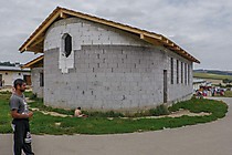 Výstavba pastoračného centra Lačho Pastiris