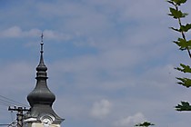 Nový náter strechy farského kostola